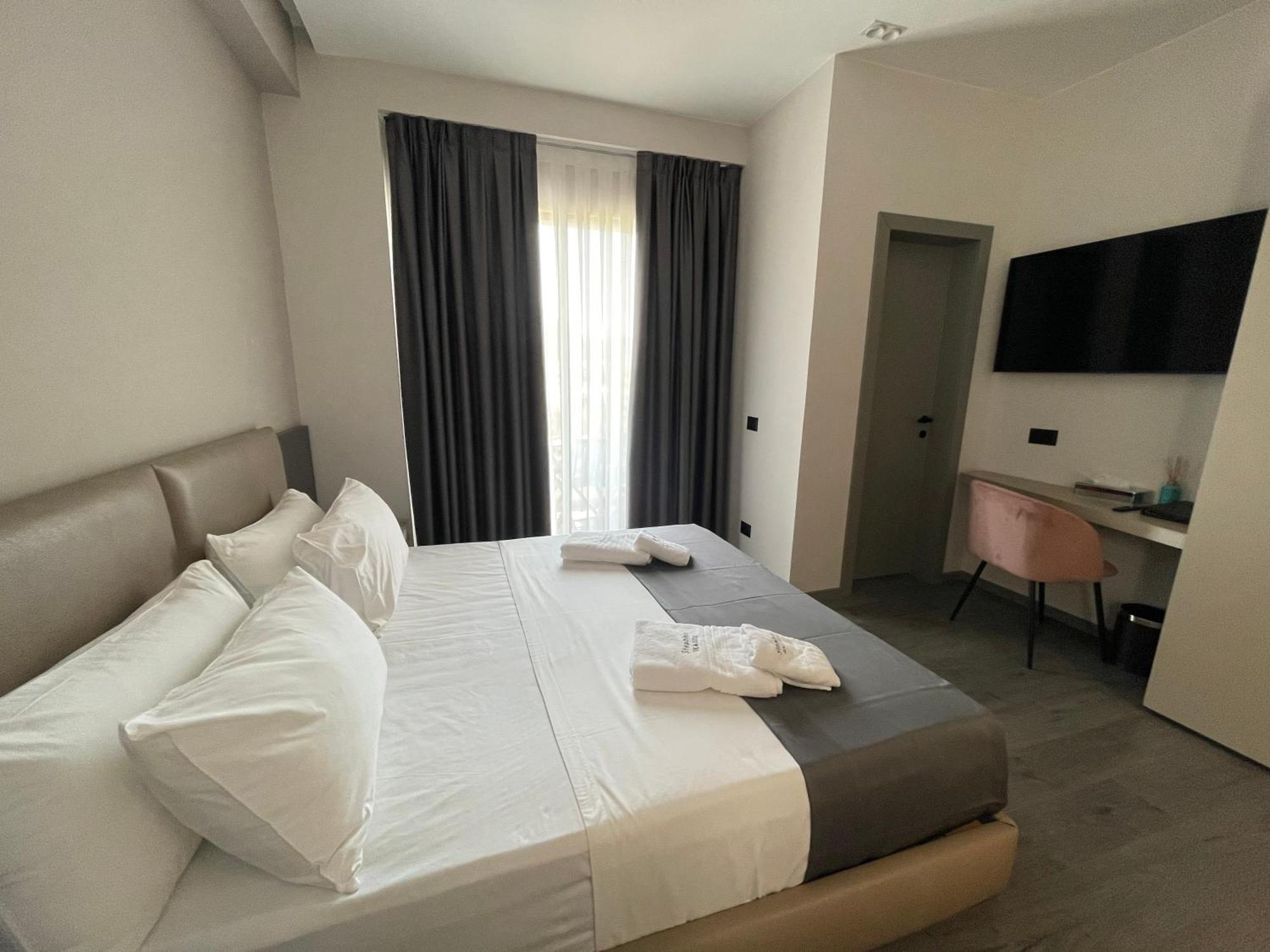 Stephen Seaside Hotel Дхерми Экстерьер фото